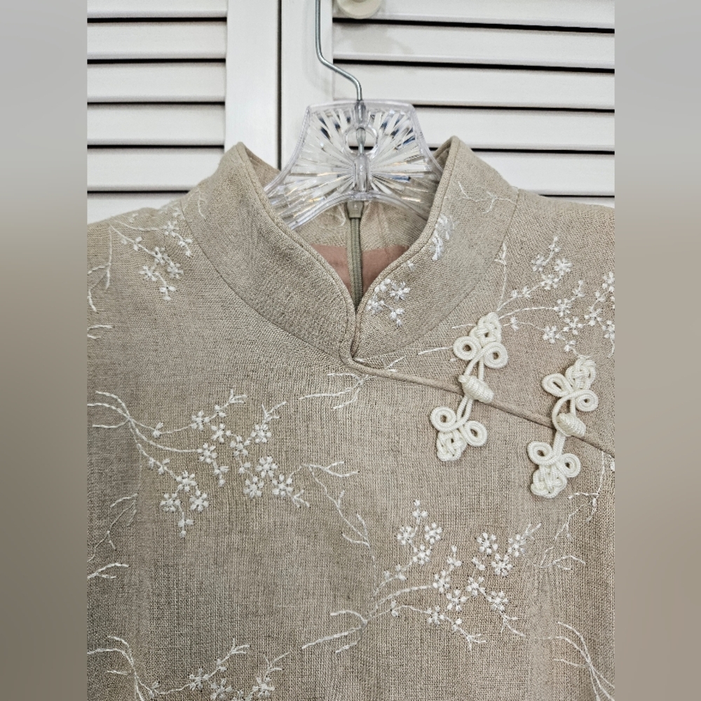 Elegant Tan Midi Dress with Floral Accents - Picture 3 of 12